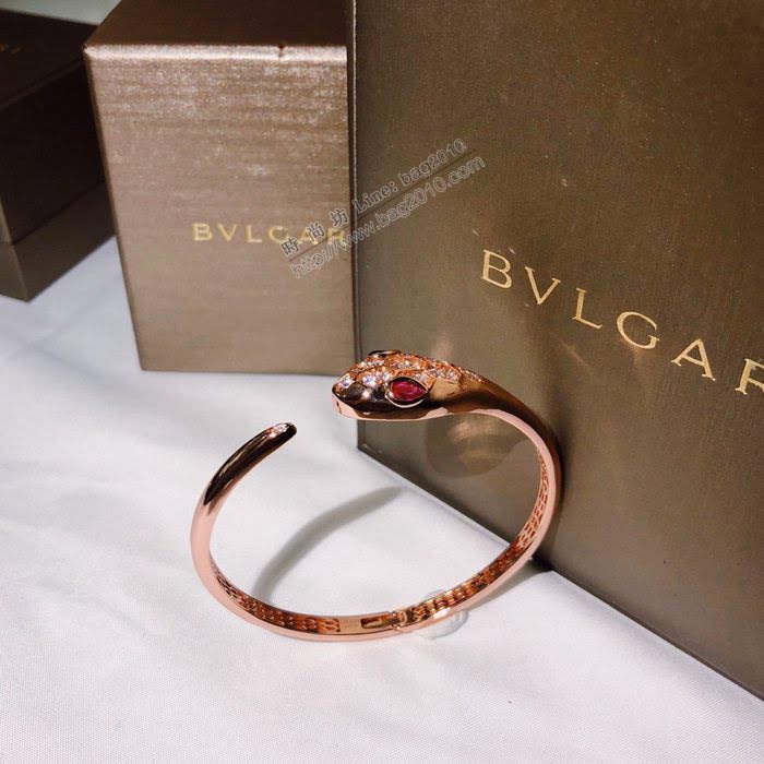 Bvlgari飾品 寶格麗蛇寶石亞金手鐲  zgbq3138